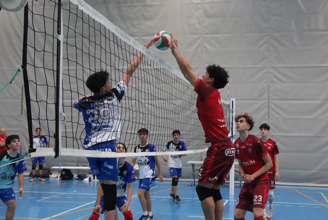 XUV MAS EMEVE-RIVEIRA (1)