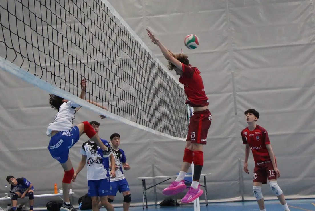 XUV MAS EMEVE-RIVEIRA (2)