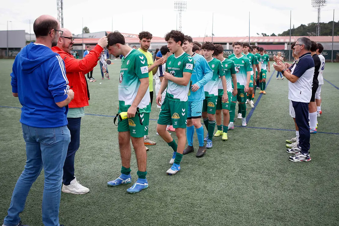 Lugo. Final da Copa Xuvenil de fútbol no Estadio da Cheda entre o San Roque e a SD Sarriana