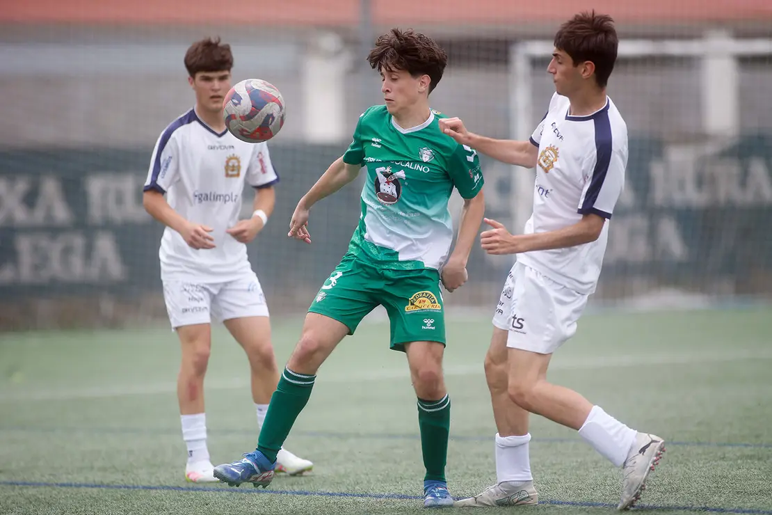 Lugo. Final da Copa Xuvenil de fútbol no Estadio da Cheda entre o San Roque e a SD Sarriana