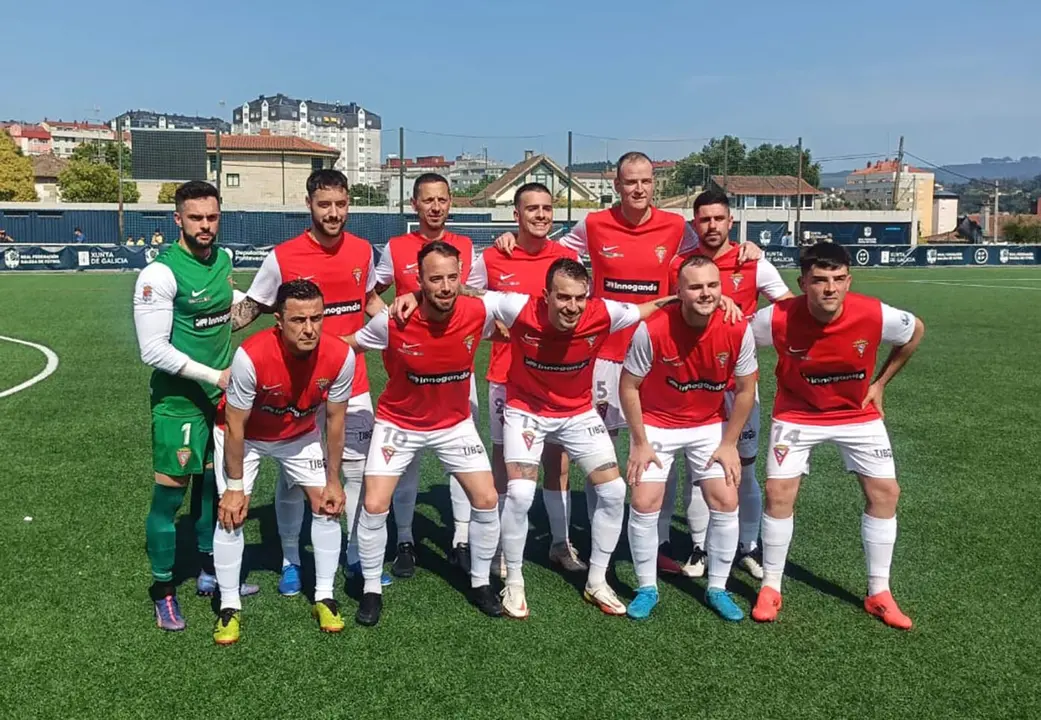 O banco do Castro antes de comezar o partido de volta da final do Play Off en Vigo. Foto: EX