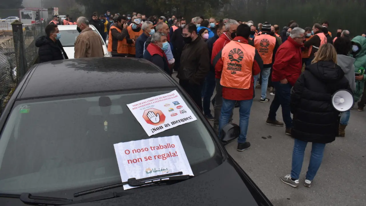 Miembros de Unións Agrarias durante una protesta por el precio de la leche. EP