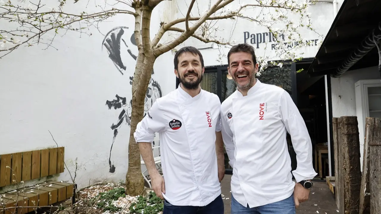 Álvaro Villasante, del restaurante Paprica, y Héctor López, del España. VICTORIA RODRÍGUEZ