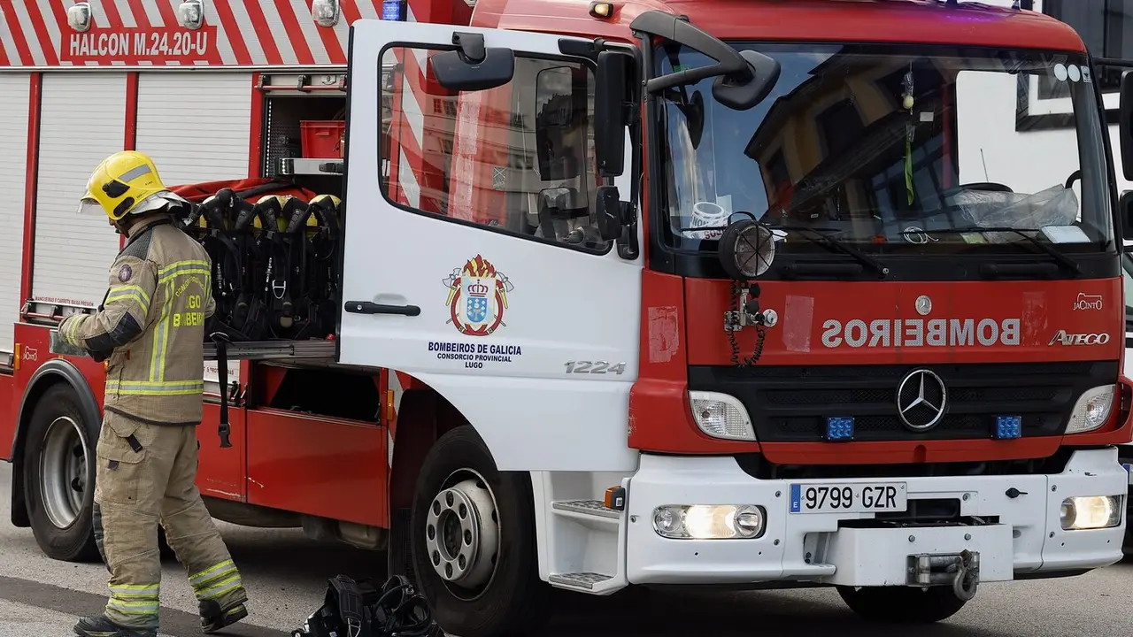 Los bomberos de Barreiros. AEP