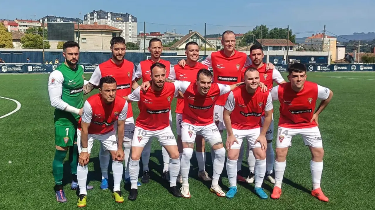 O banco do Castro antes de comezar o partido de volta da final do Play Off en Vigo. Foto: EX