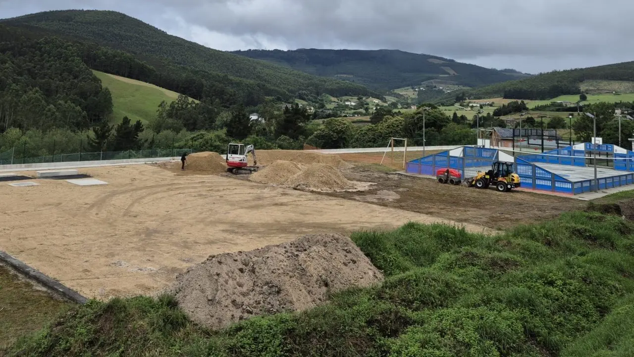 Vista del nuevo espacio deportivo de Trabada. EP