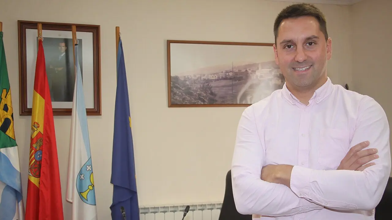 Rubén García Freije, no Concello de Trabada. JM PALEO