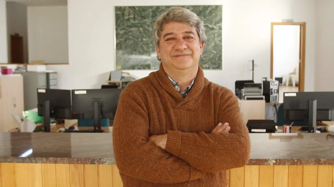 El alcalde de Ribas de Sil, el socialista Roberto Castro. AEP