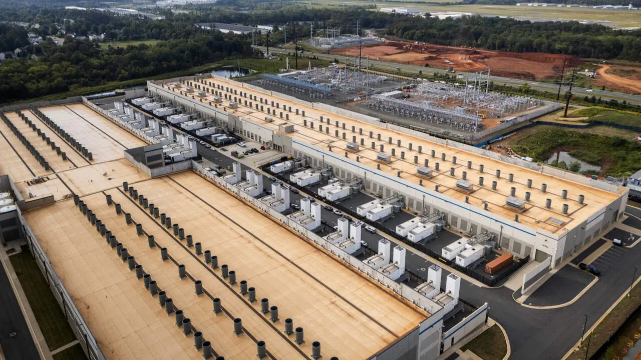 Centro de datos de Amazon Web Services (AWS) en Virginia. JIM LO SCALZO (EFE)