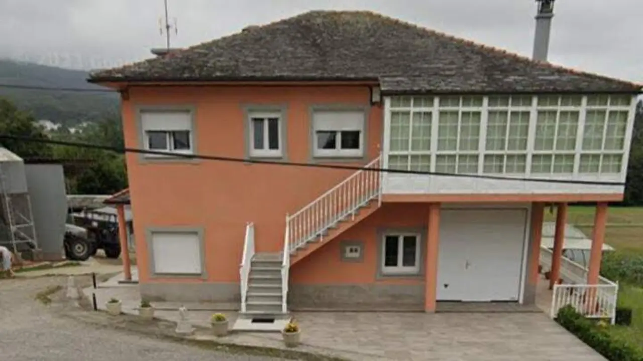 La foto de la casa del desaparecido en O Valadouro. GSV