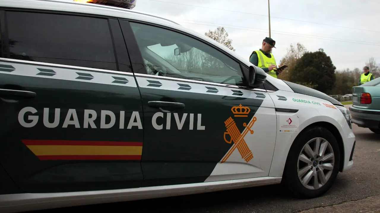 Un vehículo de la Guardia Civil. EUROPA PRESS