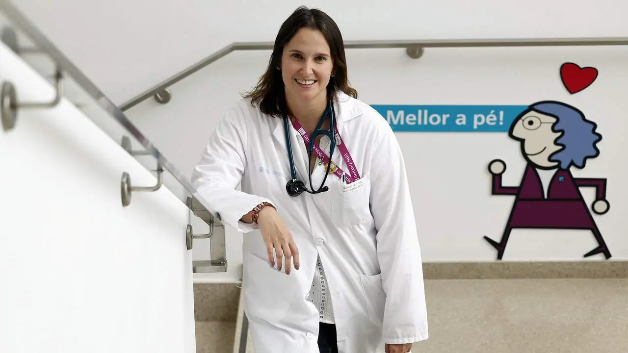 La geriatra Nélida Fernández, en el Hospital da Mariña. JOSÉ Mª ÁLVEZ