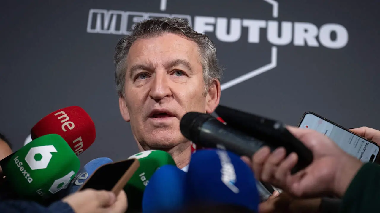 El presidente del Partido Popular, este martes atendiendo a los medios durante el foro Metafuturo. FERNANDO SÁNCHEZ/EUROPA PRESS